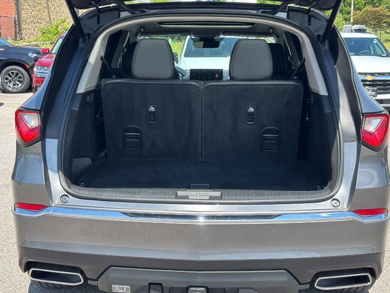 Acura MDX Vehicle Full-screen Gallery Image 09