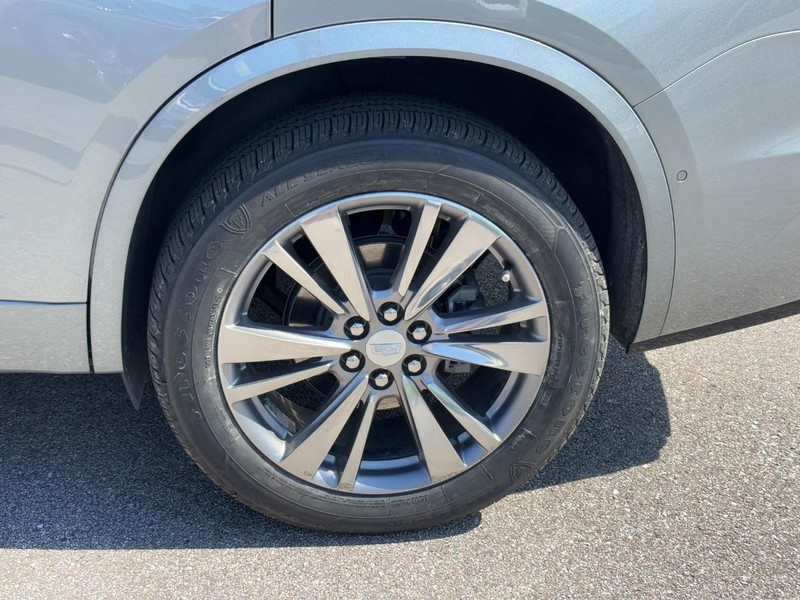 Cadillac XT6 Vehicle Full-screen Gallery Image 10