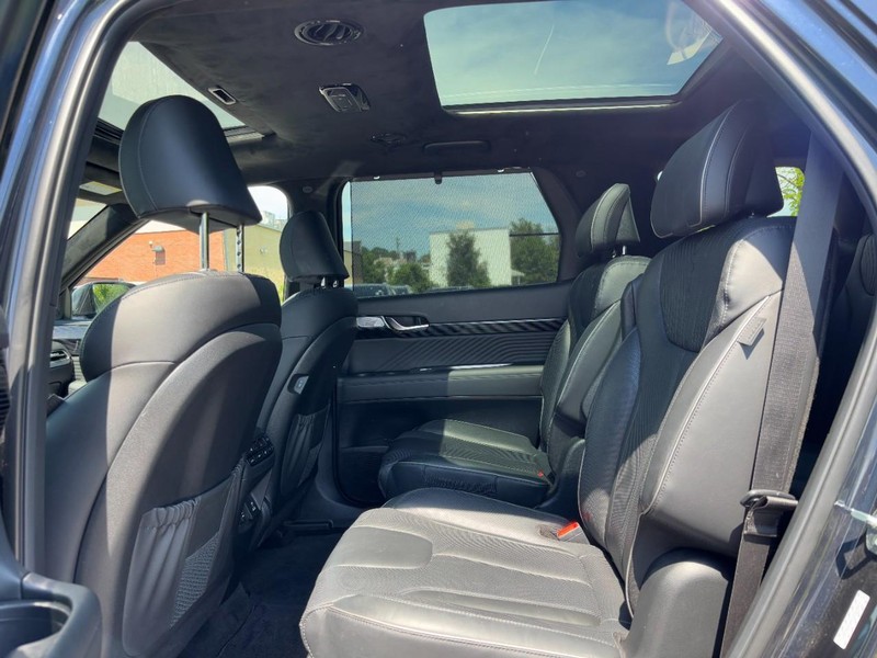 Hyundai Palisade Vehicle Full-screen Gallery Image 13