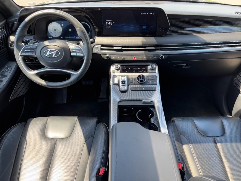 Hyundai Palisade Vehicle Full-screen Gallery Image 16