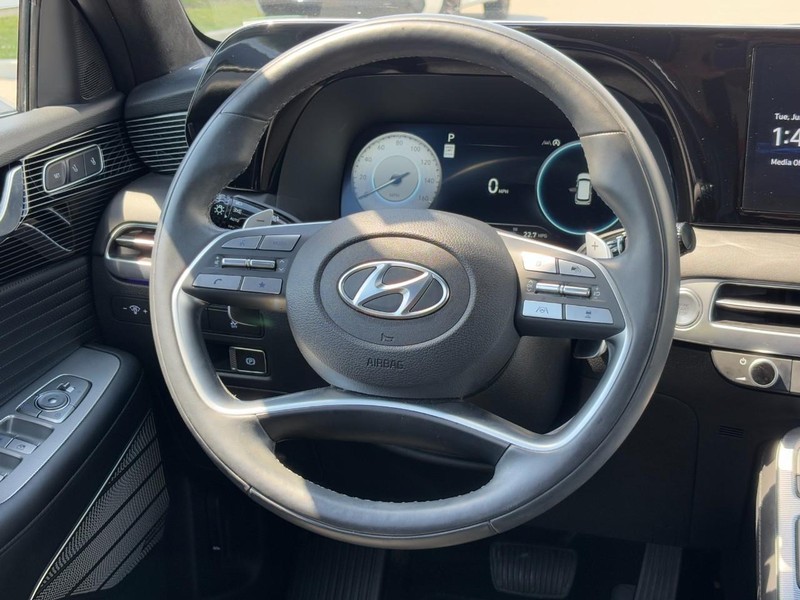 Hyundai Palisade Vehicle Full-screen Gallery Image 18