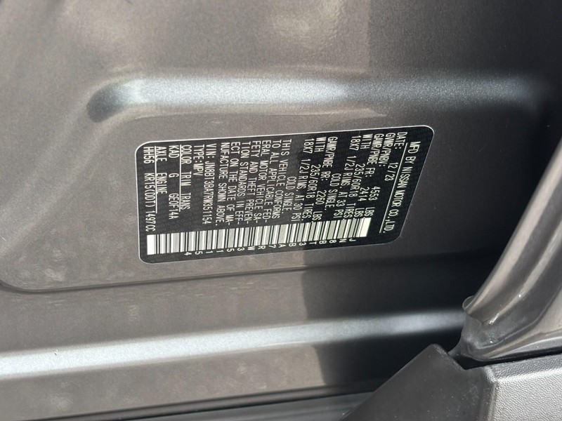 Nissan Rogue Vehicle Full-screen Gallery Image 23