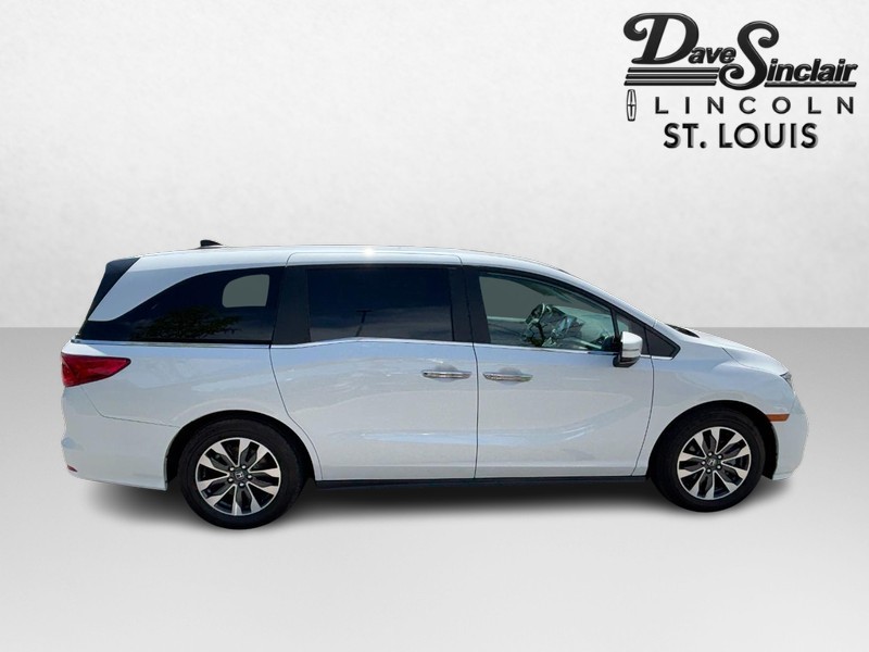 Honda Odyssey Vehicle Full-screen Gallery Image 02