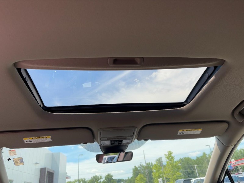 Honda Odyssey Vehicle Full-screen Gallery Image 14