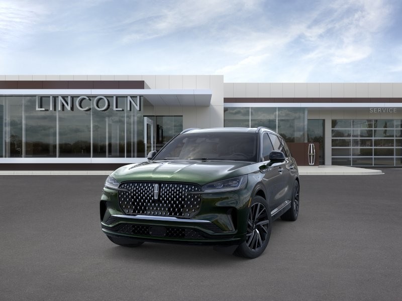 Lincoln Aviator Vehicle Full-screen Gallery Image 02