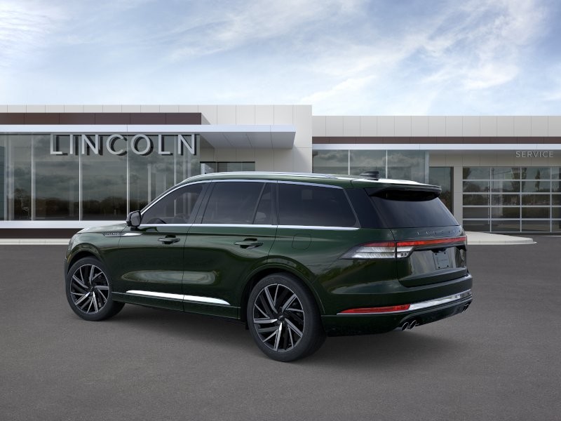 Lincoln Aviator Vehicle Full-screen Gallery Image 04