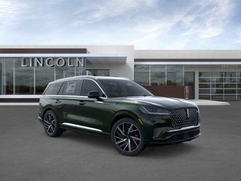 Lincoln Aviator Vehicle Full-screen Gallery Image 07