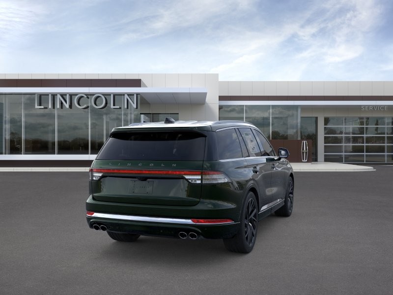 Lincoln Aviator Vehicle Full-screen Gallery Image 09