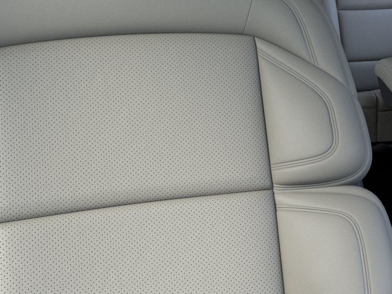 Lincoln Navigator Vehicle Full-screen Gallery Image 17
