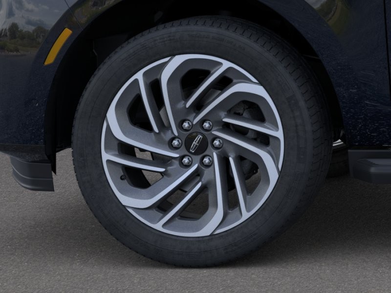 Lincoln Navigator Vehicle Full-screen Gallery Image 20