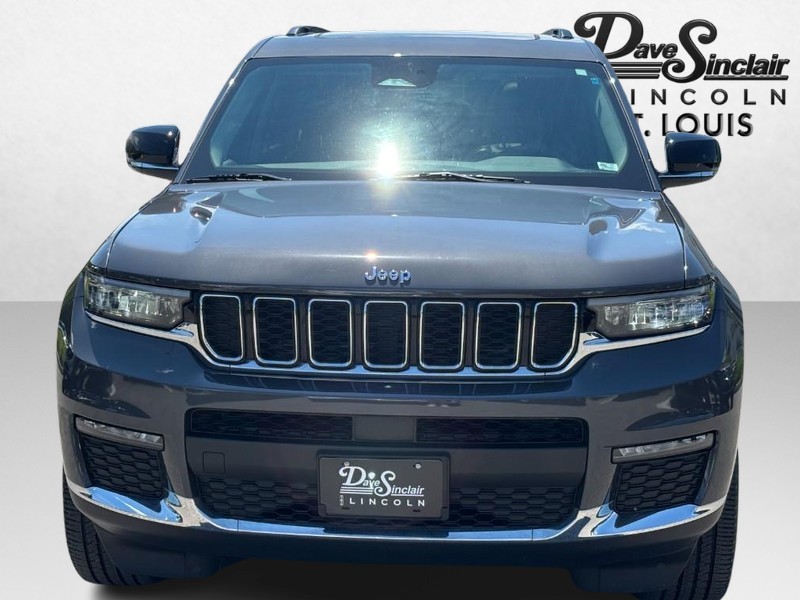 Jeep Grand Cherokee L Vehicle Full-screen Gallery Image 09