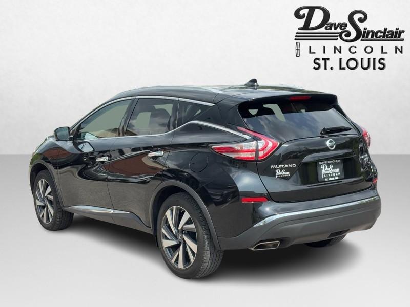 Nissan Murano Vehicle Full-screen Gallery Image 05