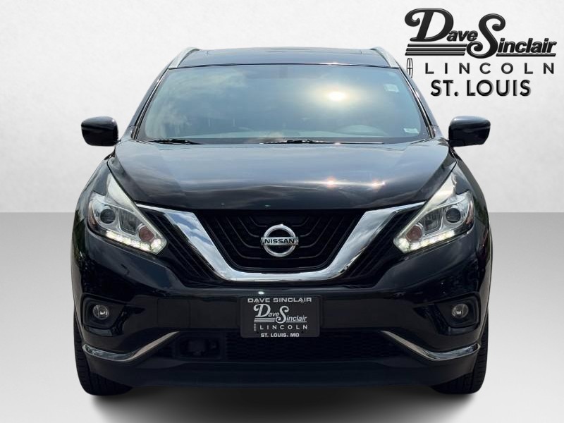 Nissan Murano Vehicle Full-screen Gallery Image 09