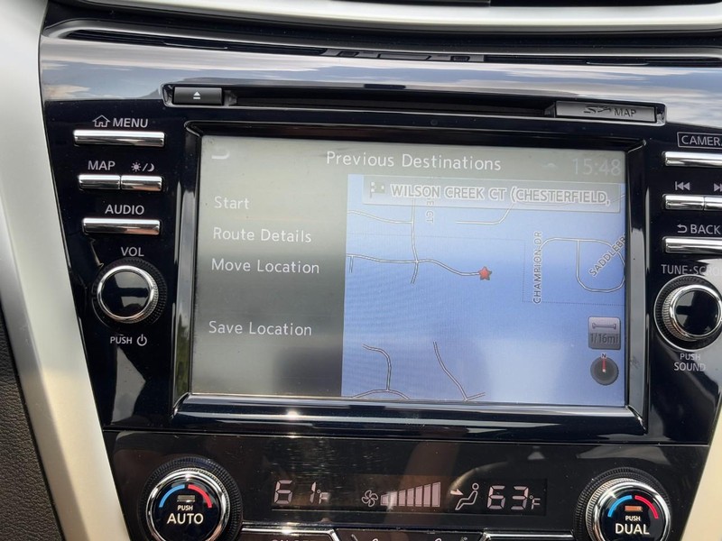 Nissan Murano Vehicle Full-screen Gallery Image 21