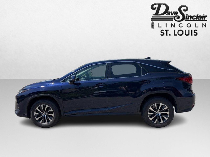 Lexus RX Vehicle Full-screen Gallery Image 06