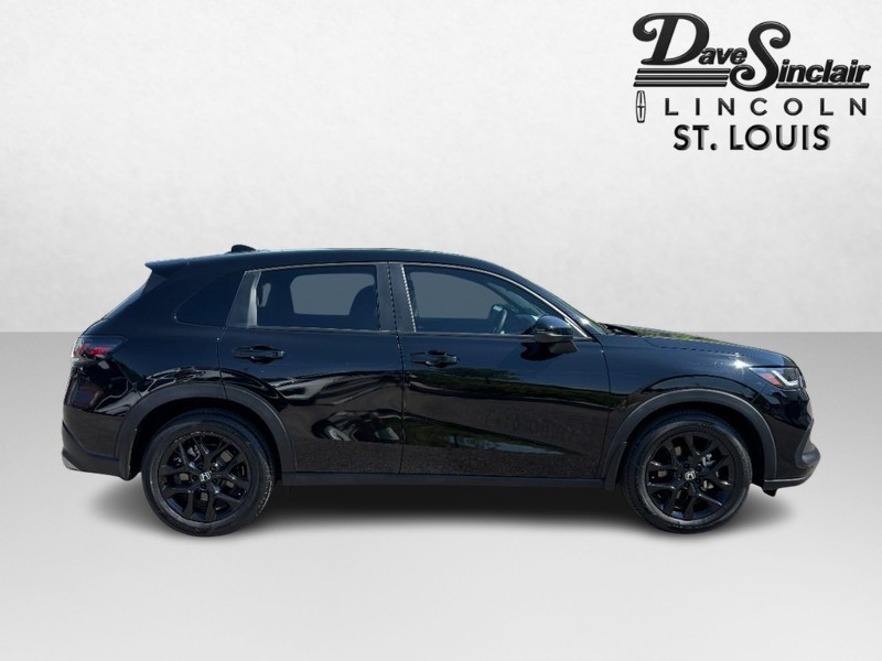Honda HR-V Vehicle Full-screen Gallery Image 02