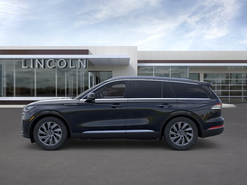 Lincoln Aviator Vehicle Full-screen Gallery Image 03