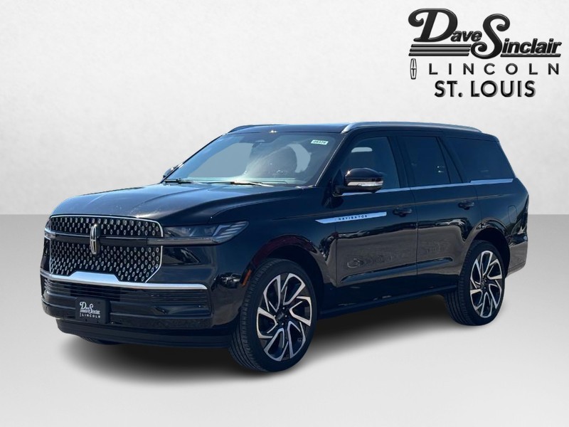 Lincoln Navigator Vehicle Full-screen Gallery Image 07