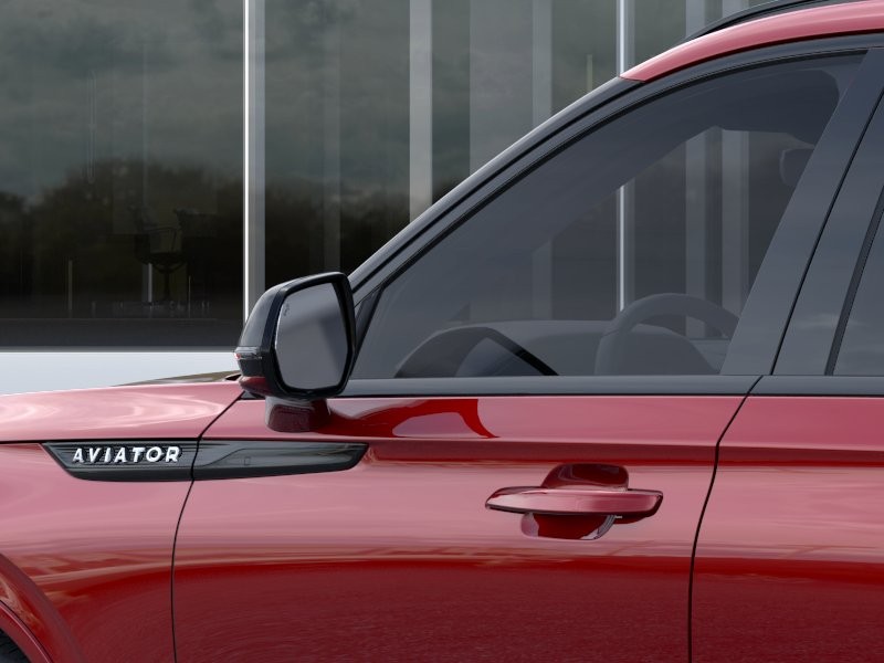 Lincoln Aviator Vehicle Full-screen Gallery Image 21