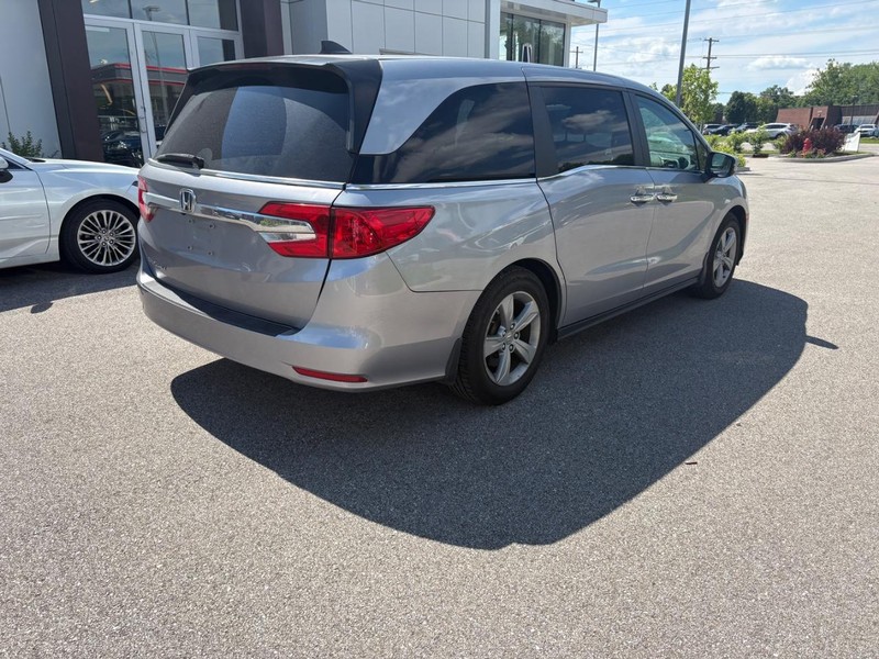 Honda Odyssey Vehicle Full-screen Gallery Image 03