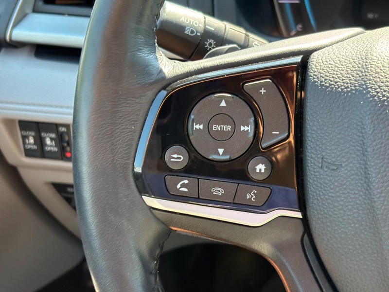 Honda Odyssey Vehicle Full-screen Gallery Image 20