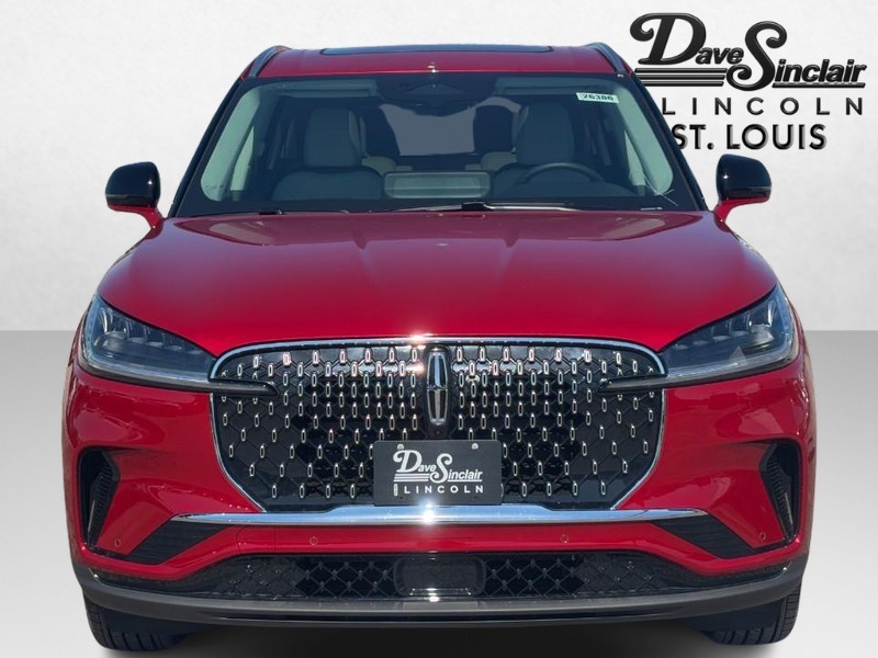 Lincoln Aviator Vehicle Full-screen Gallery Image 09