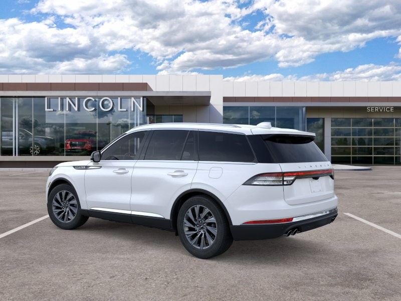 Lincoln Aviator Vehicle Full-screen Gallery Image 04