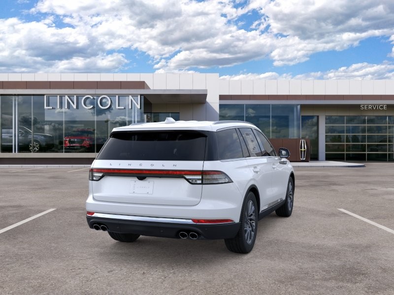 Lincoln Aviator Vehicle Full-screen Gallery Image 09