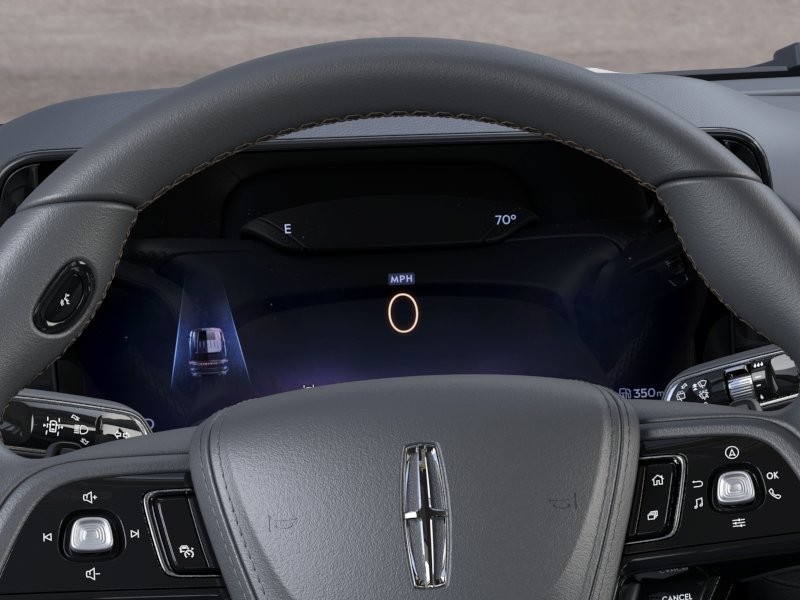 Lincoln Aviator Vehicle Full-screen Gallery Image 14