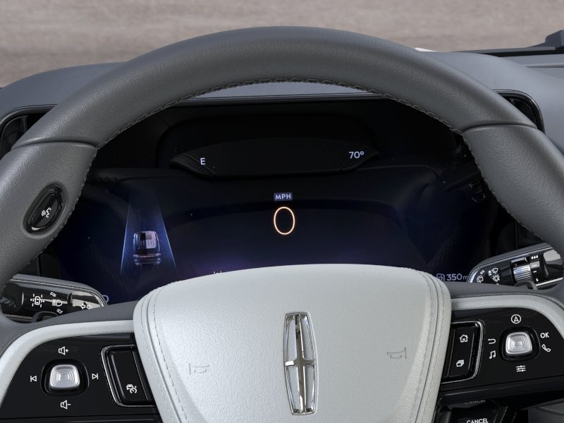 Lincoln Aviator Vehicle Full-screen Gallery Image 14