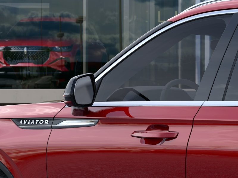 Lincoln Aviator Vehicle Full-screen Gallery Image 21