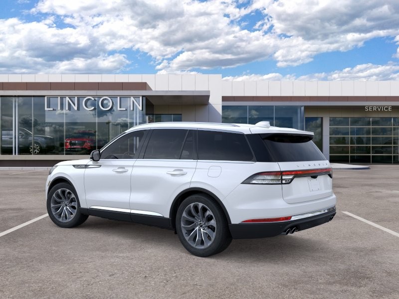 Lincoln Aviator Vehicle Full-screen Gallery Image 04