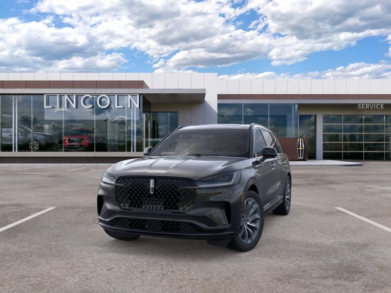 Lincoln Aviator Vehicle Full-screen Gallery Image 02
