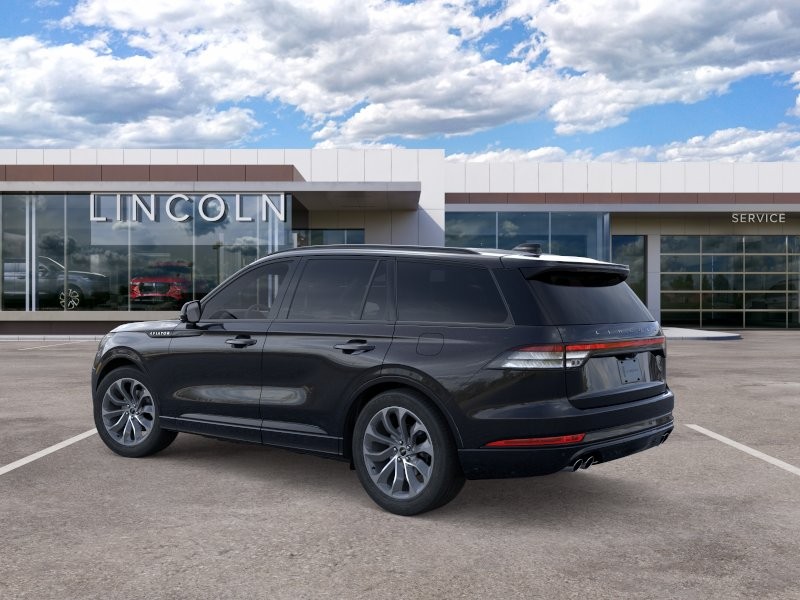 Lincoln Aviator Vehicle Full-screen Gallery Image 04