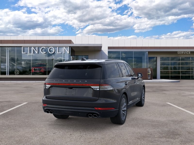 Lincoln Aviator Vehicle Full-screen Gallery Image 09