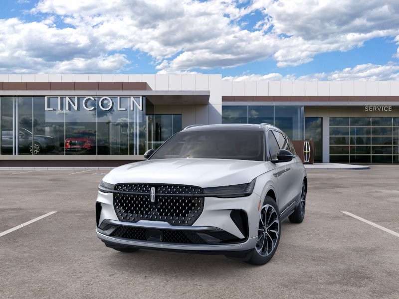 Lincoln Nautilus Vehicle Full-screen Gallery Image 02