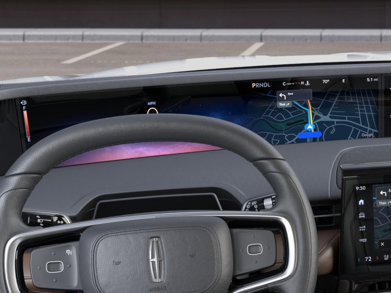 Lincoln Nautilus Vehicle Full-screen Gallery Image 14