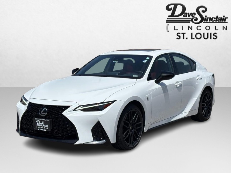 Lexus IS Vehicle Full-screen Gallery Image 07