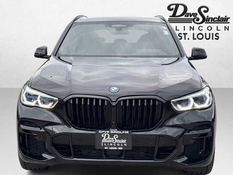 BMW X5 Vehicle Full-screen Gallery Image 09