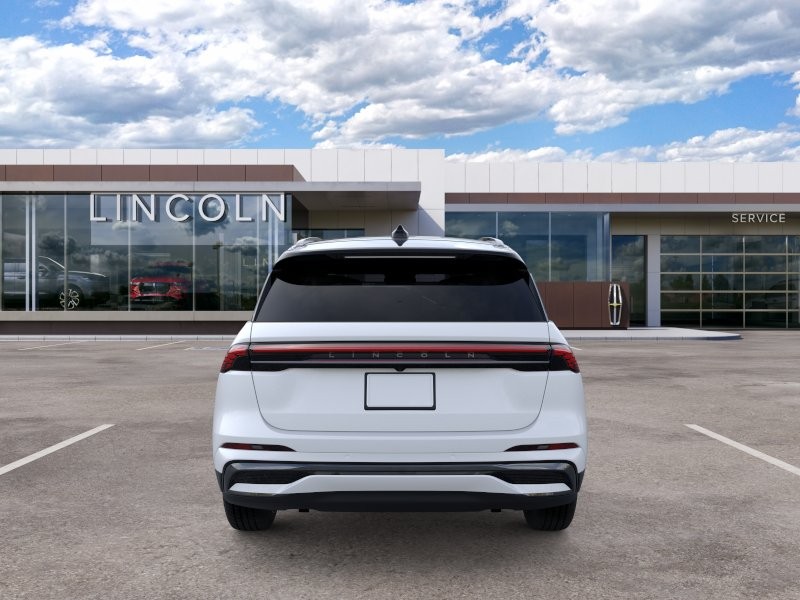 Lincoln Nautilus Vehicle Full-screen Gallery Image 05