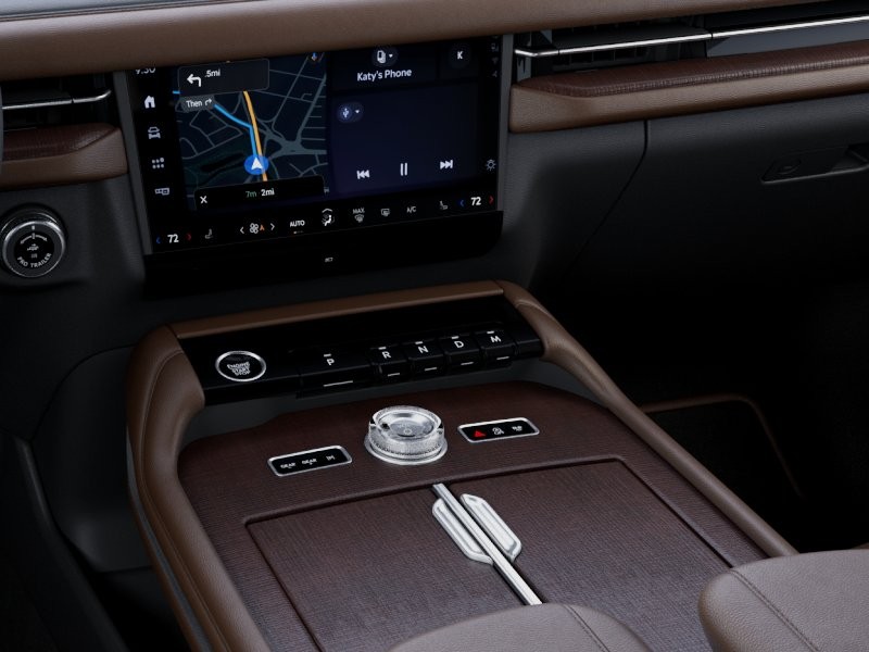 Lincoln Navigator L Vehicle Full-screen Gallery Image 16