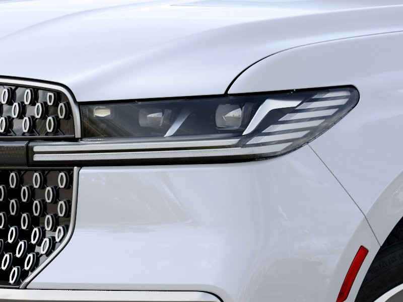 Lincoln Navigator Vehicle Full-screen Gallery Image 19