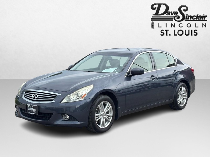 INFINITI G37 Sedan Vehicle Full-screen Gallery Image 07