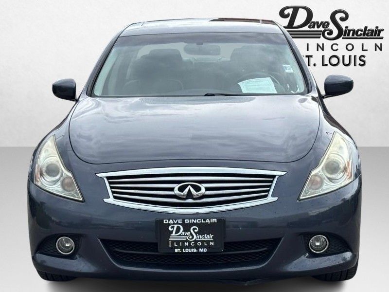INFINITI G37 Sedan Vehicle Full-screen Gallery Image 09