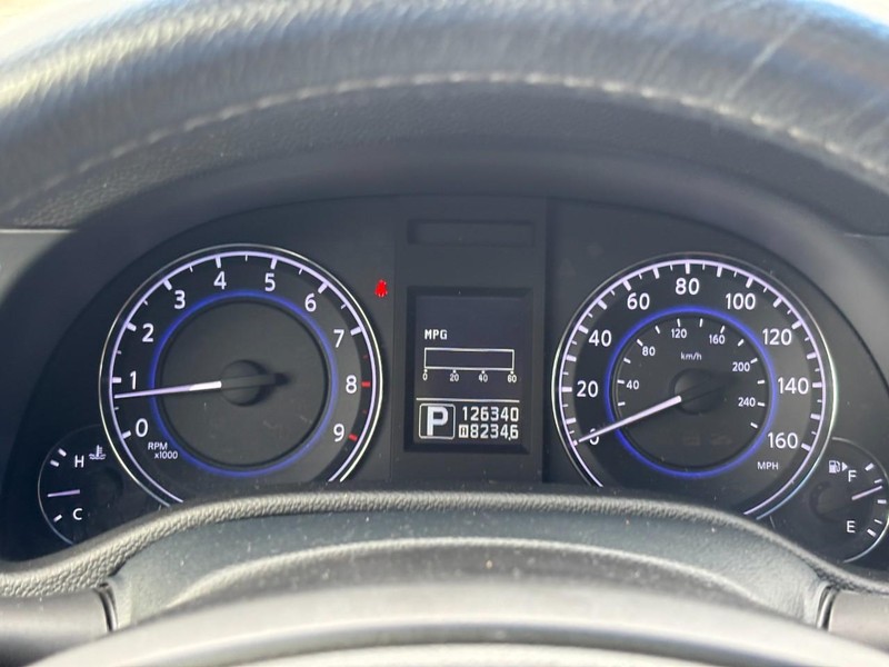 INFINITI G37 Sedan Vehicle Full-screen Gallery Image 21