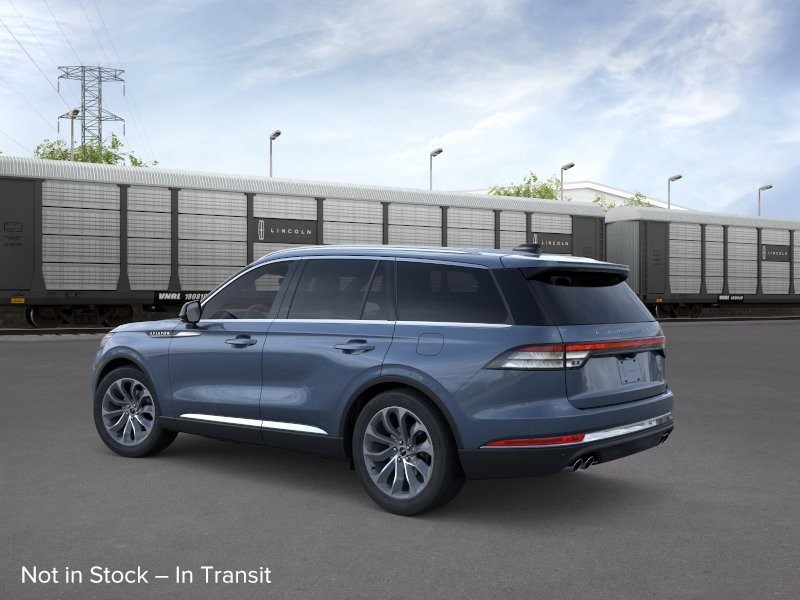Lincoln Aviator Vehicle Full-screen Gallery Image 04