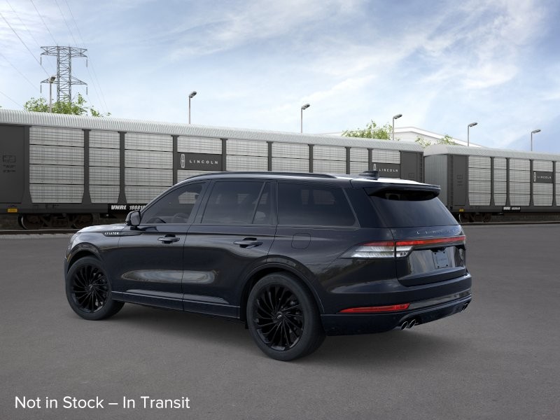 Lincoln Aviator Vehicle Full-screen Gallery Image 04