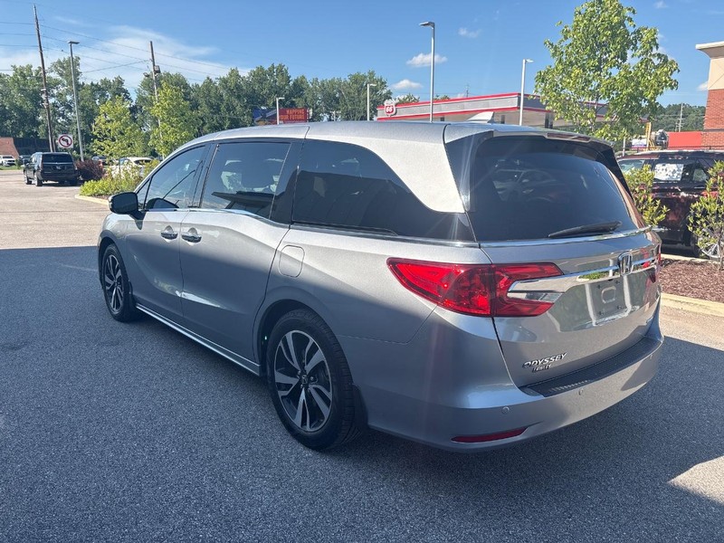 Honda Odyssey Vehicle Full-screen Gallery Image 02