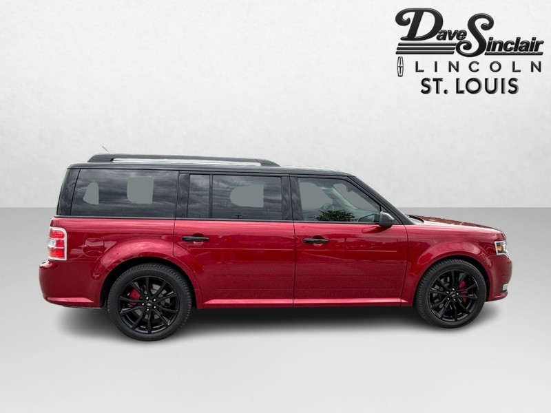 Ford Flex Vehicle Full-screen Gallery Image 02