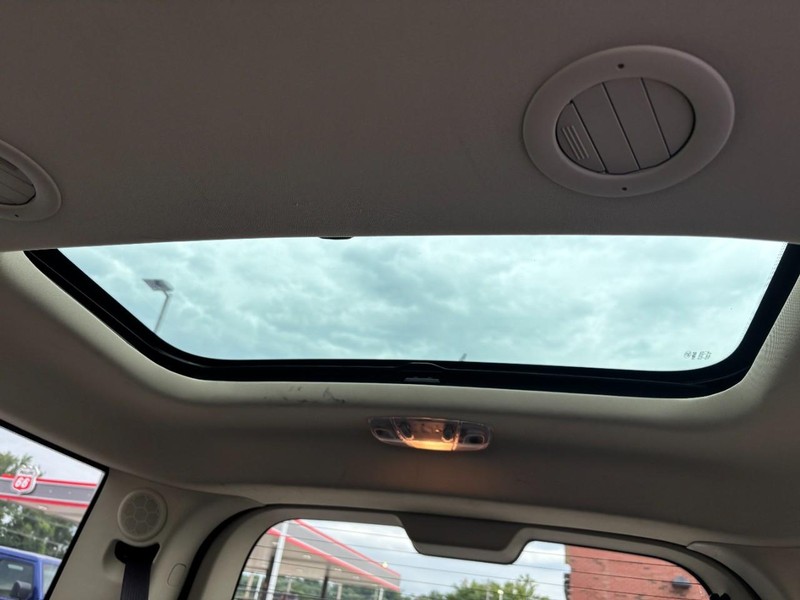 Ford Flex Vehicle Full-screen Gallery Image 13